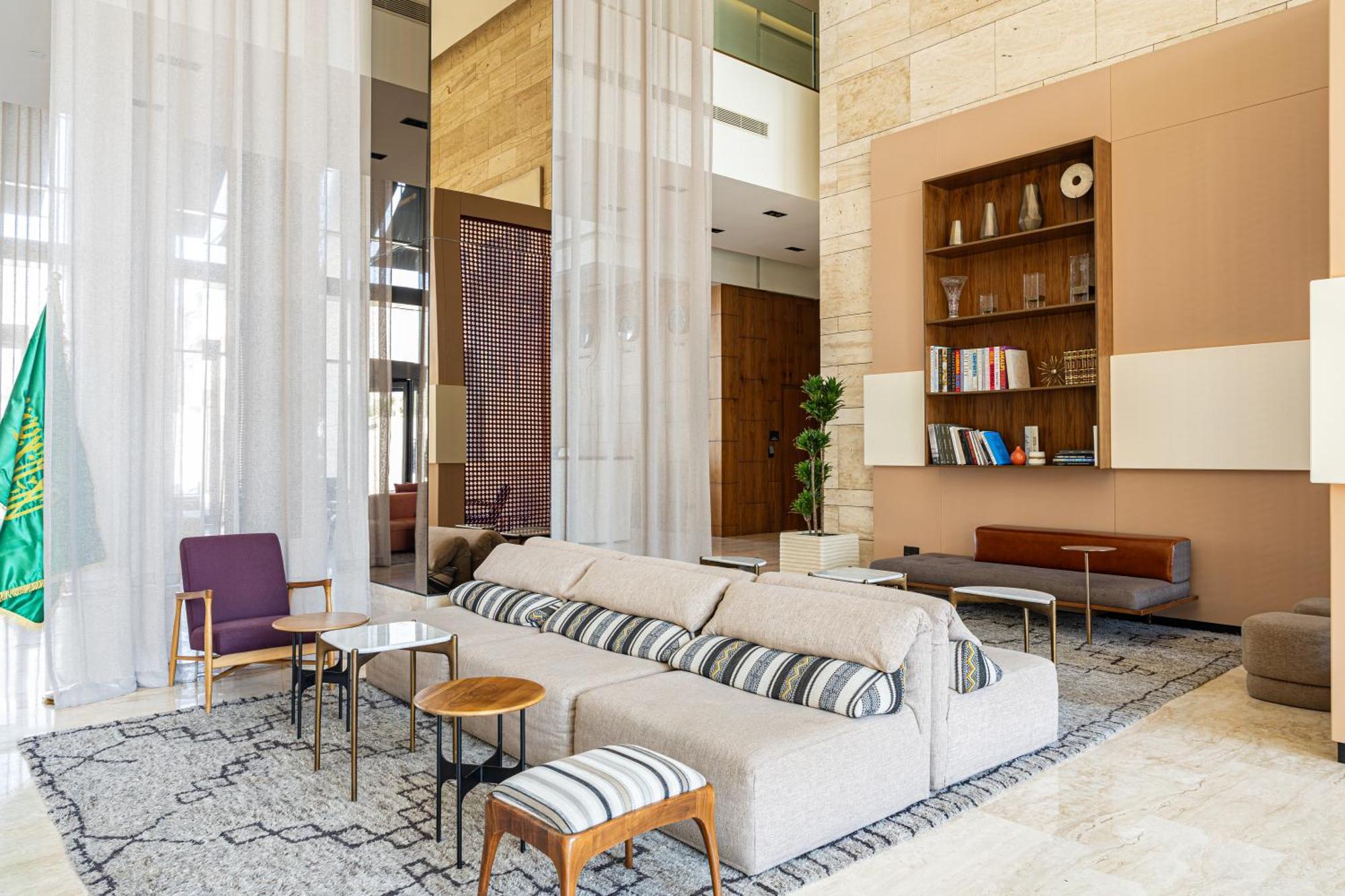 Shirvan Hotel City Yard Yidda Exterior foto The Library