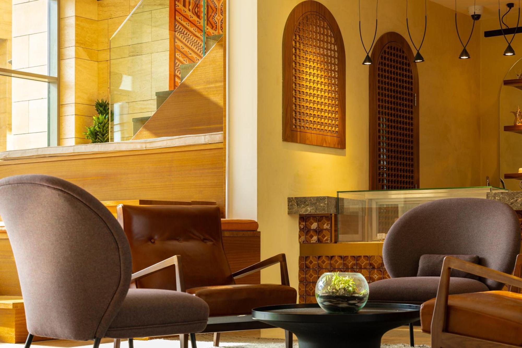 Shirvan Hotel City Yard Yidda Exterior foto The lobby of the hotel
