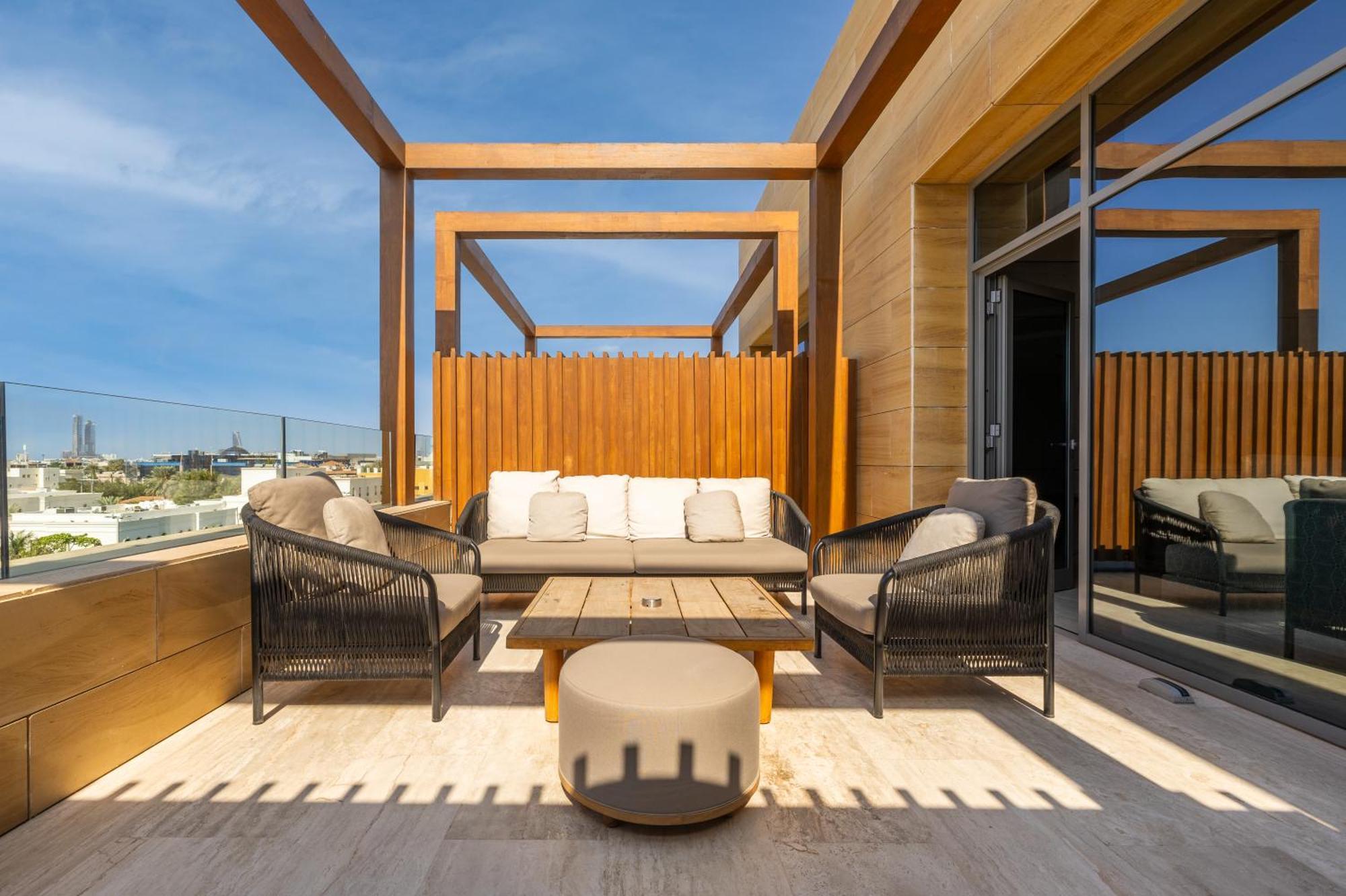 Shirvan Hotel City Yard Yidda Exterior foto The Terrace